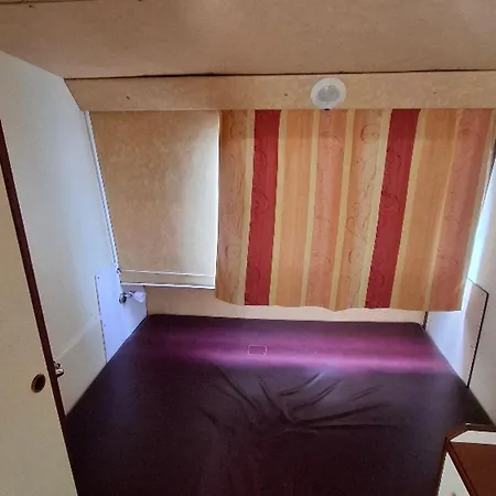 Botel Bateau Sejour En Bord De Mayenne - 9 Pers. - Api-1-46-32 Chenille-Change