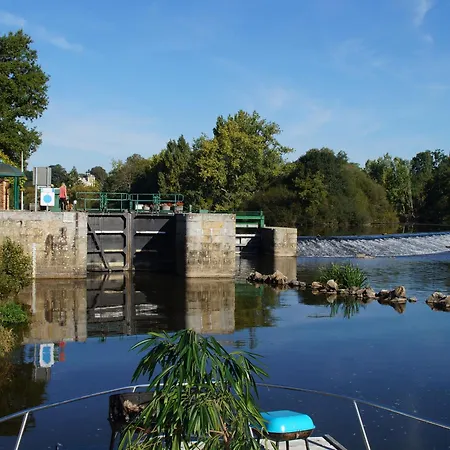 Bateau Sejour En Bord De Mayenne - 9 Pers. - Api-1-46-32 * Chenille-Change