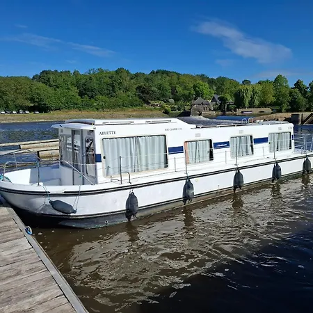 Bateau Sejour En Bord De Mayenne - 9 Pers. * Chenillé-Changé
